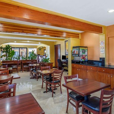 Quality Inn & Suites Westminster Seal Beach Eksteriør billede