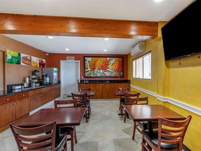 Quality Inn & Suites Westminster Seal Beach Eksteriør billede