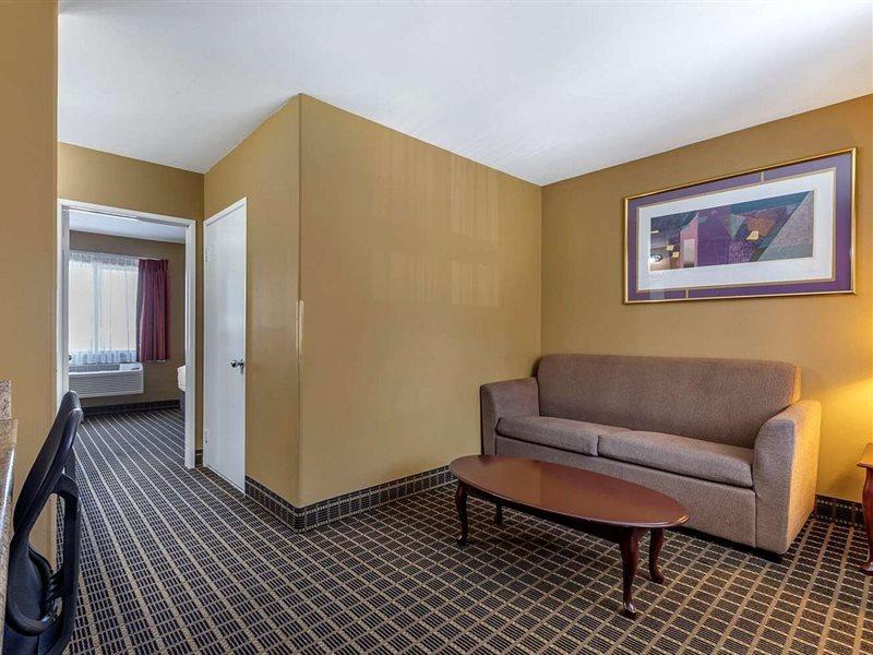 Quality Inn & Suites Westminster Seal Beach Eksteriør billede