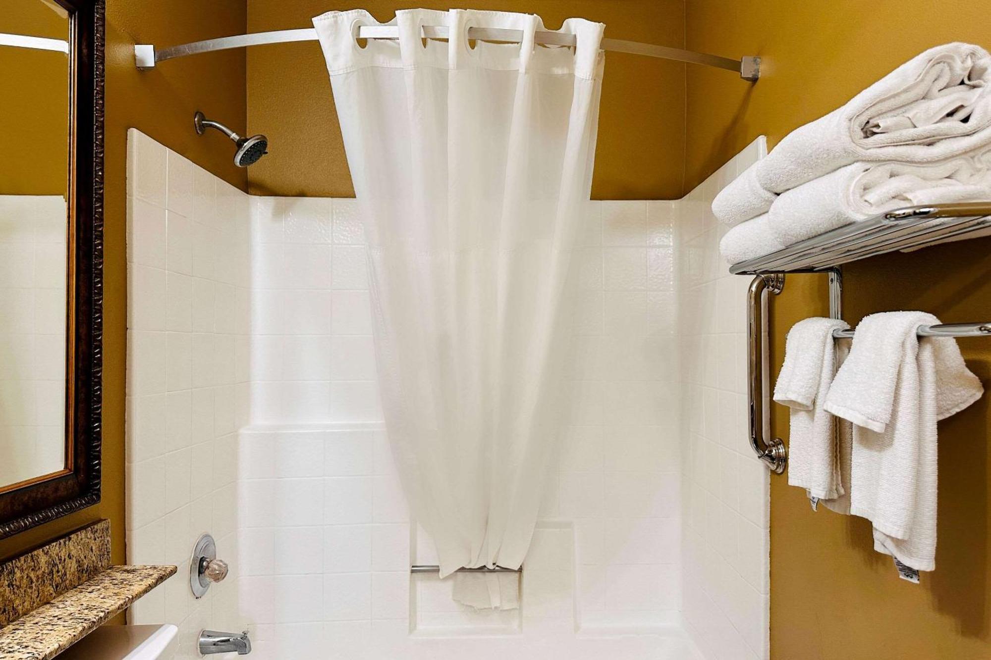 Quality Inn & Suites Westminster Seal Beach Eksteriør billede