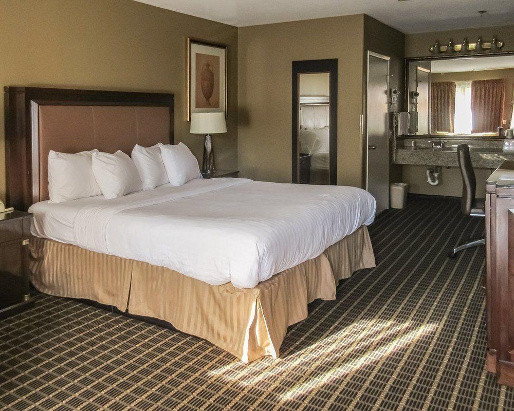 Quality Inn & Suites Westminster Seal Beach Eksteriør billede