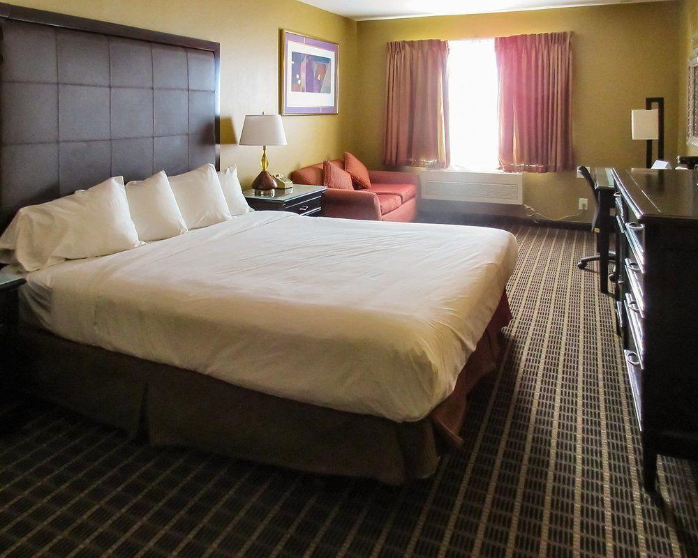 Quality Inn & Suites Westminster Seal Beach Eksteriør billede
